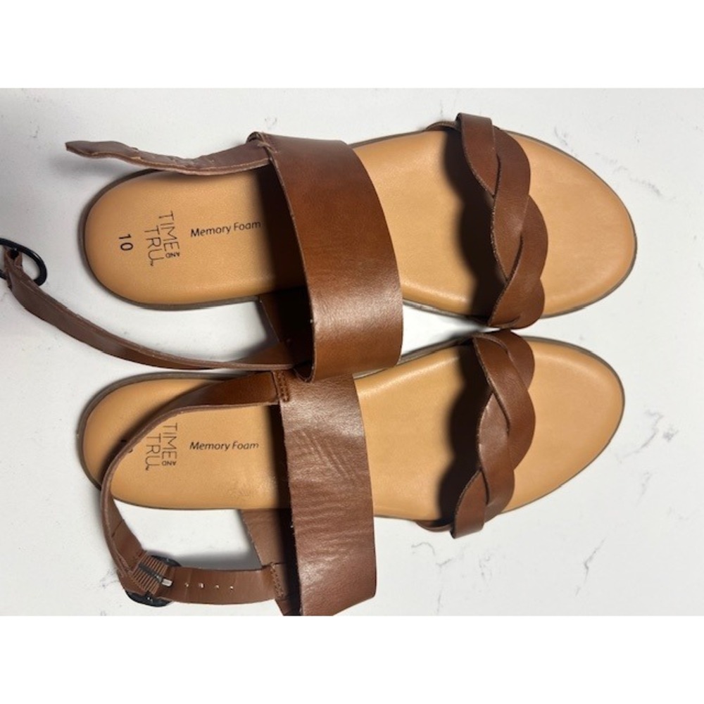 Time and Tru Womens Brown Braided Strap Memory Foam Flat Sandals Size 10